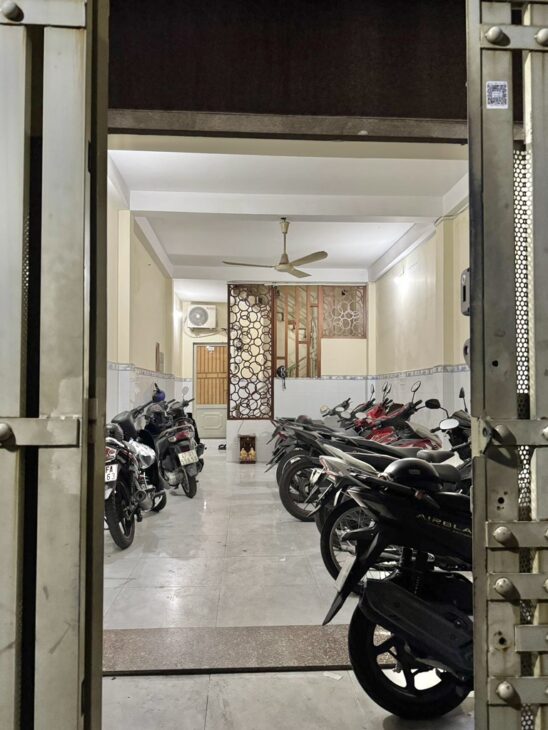 CHDV 16 PHÒNG – CÁCH MT PHẠM VĂN HAI 20M – 5 TẦNG – 80M2. CHỈ 8.X T.Ỷ