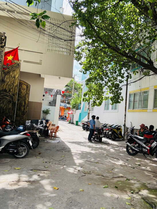 TUYỆT PHẨM VỊ TRÍ – KHÔNG CĂN 2 – KHU BÀU CÁT – Ô TÔ ĐỖ TRƯỚC NHÀ – 4 TẦNG.