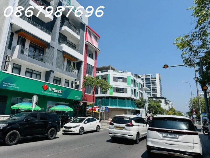 Cho thuê toà nhà góc 2 mặt tiền Thích Quảng Đức – vị trí kinh doanh đắc địa