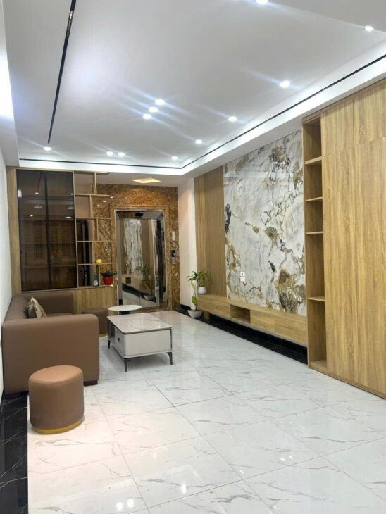 BÁN NHÀ PHÂN LÔ PHÙNG CHÍ KIÊN, CẦU GIẤY – 48M² x 6T THANG MÁY – Ô TÔ VÀO NHÀ – GIÁ 15.75 TỶ