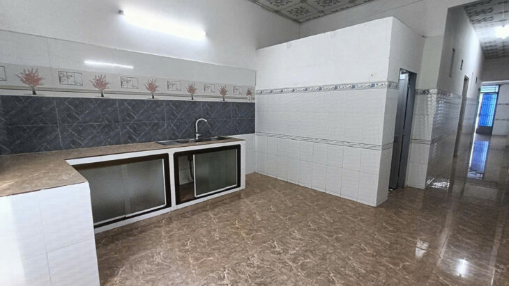 02. Nhà 5 triệu 2 phòng ngủ cạnh đường số 1 Khu Giảng Viên