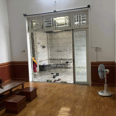 DIỆN TÍCH LỚN 121 m2 ĐƯỜNG OTO VÀO TẬN CỬA Nhà 2 tầng đầy đủ công năng 2.15 tỷ