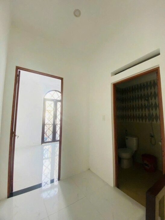 Bán nhà 2 tầng, 42m², 2PN, 2WC, Linh Tây, Thủ Đức, 3.3 tỷ