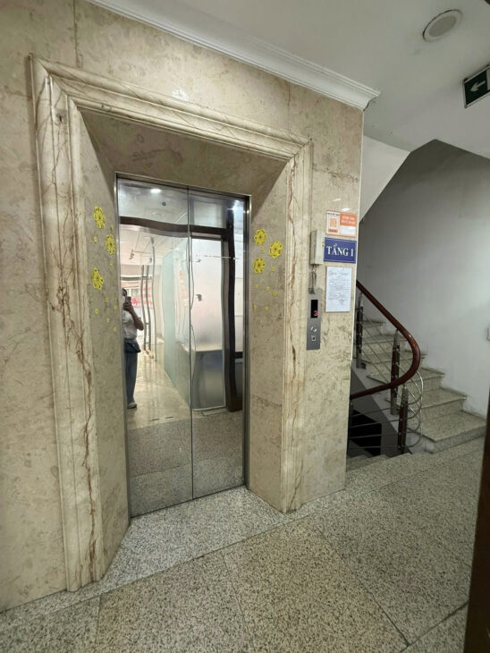 BÁN TÒA NHÀ MẶT PHỐ HOÀNG NGÂN – 90M² x 9 TẦNG – CÓ HẦM – DÒNG TIỀN 130TR/TH – GIÁ 53 TỶ