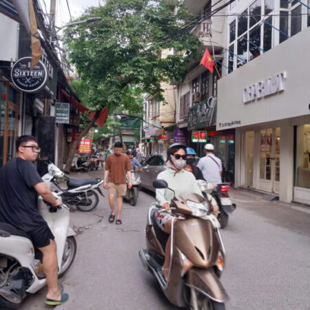 SIÊU PHẨM NGUYỄN KHANG, Ô TÔ ĐỖ CỬA, 5 TẦNG 36M2, NHỈNH 10 TỶ