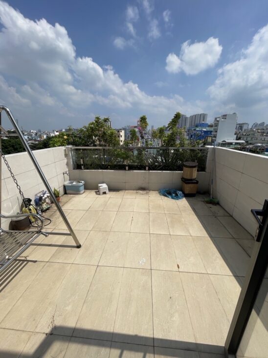 NHÀ ĐẸP BÁN GẤP???? – 5 TẦNG, THANG MÁY, NỘI THẤT CAO CẤP.