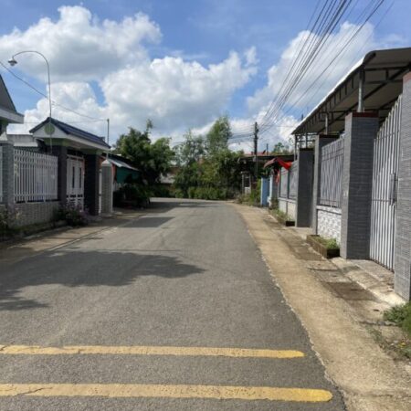 Kẹt tiền Cần Bán 100m2, Sổ riêng thổ cư 100%, Tại Huyện Trảng Bom Chỉ 8xx