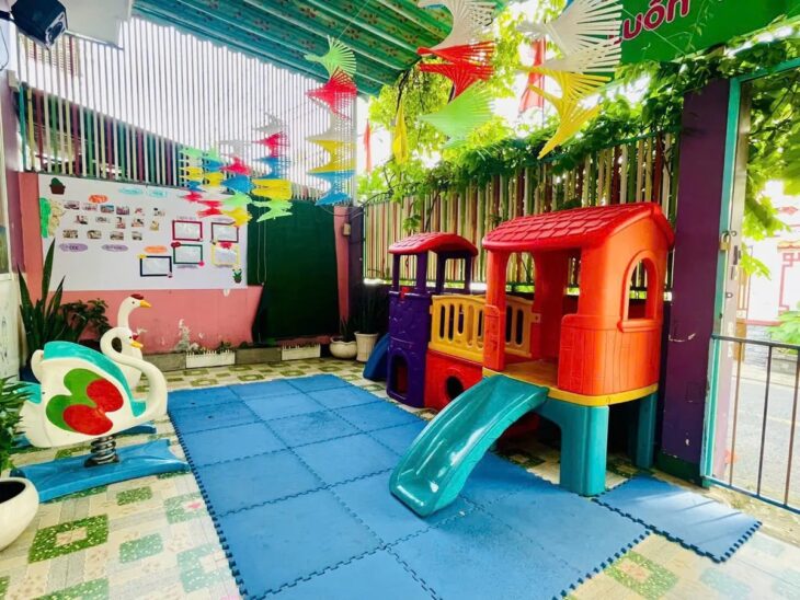 Bán trường mầm non Trung Mỹ Tây, Q.12, ngang 12m, trệt 2 lầu