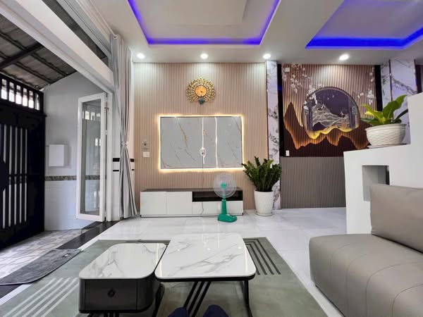 4ty550 SHR ngay TL12 gần uỷ ban phường Thạnh Lộc, full nội thất