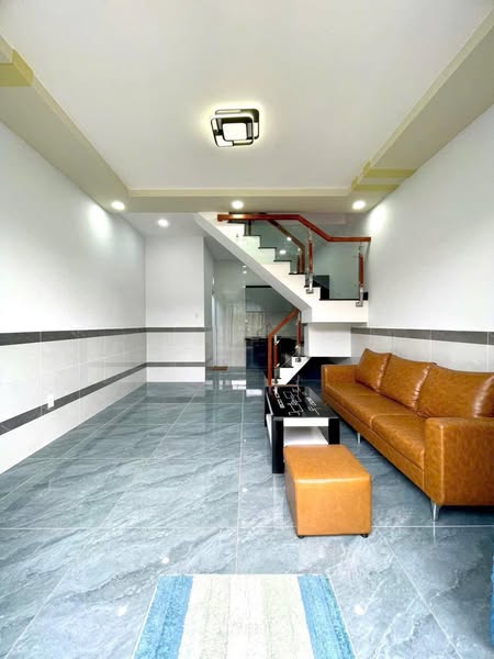 Nhà mới tinh cho thuê TL40 giá 5tr có máy lạnh, nhìn là thích liền