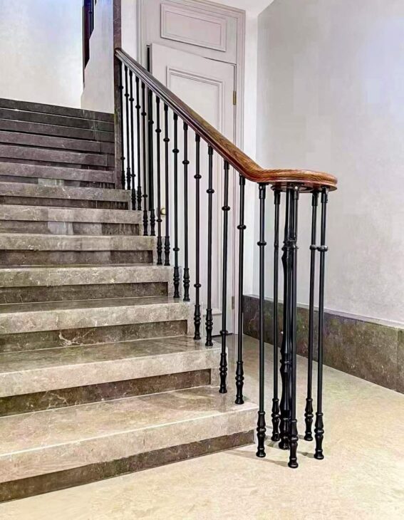 Cho thuê Nhà KD, VP, Nhà Hàng, Mai Hắc Đế, thang máy; vỉa hè 113m2* 5T- 45 Tr