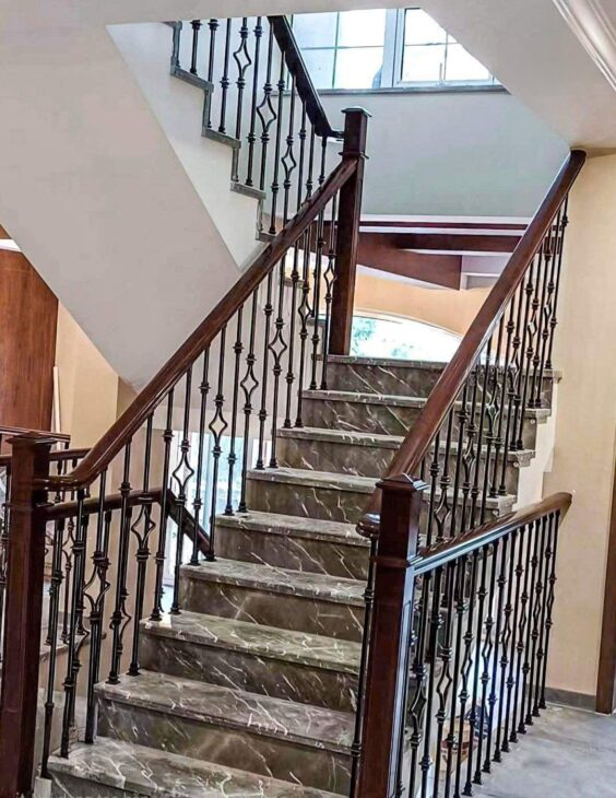 Tôi cho thuê nhà hai mặt tiền,mới, Lạc Long Quân, 96m2x 5T vỉa hè 29 Tr