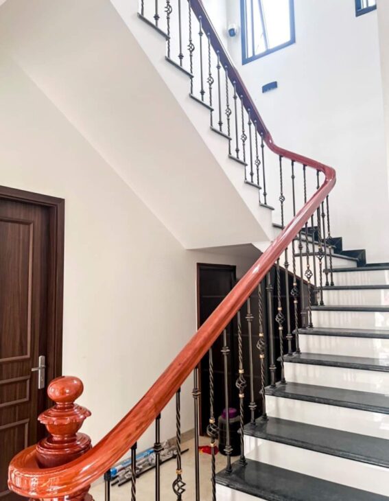 Nhà tôi cho thuê nhà mới, lô góc, 113m2_ 4T; vỉa hè, Giảng Võ-45 Tr