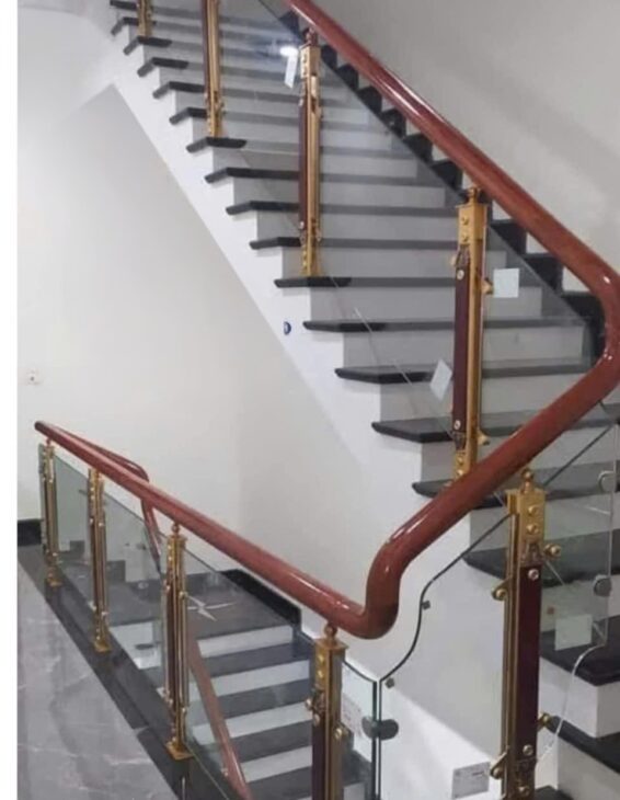 Nhà mình cho thuê nhà mới, căn góc, Thái Hà; vỉa hè 114m2* 5T- 46 Tr