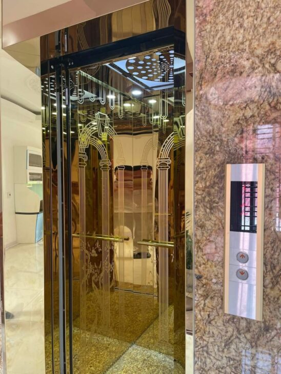 Cho thuê Nhà căn góc, mới, Thái Thịnh, thang máy; vỉa hè 103m2* 4T- 31 Tr