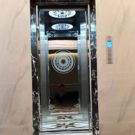 Cho thuê nhà hai mặt tiền,mới, 99m2_ 5T; vỉa hè, Nguyễn Khánh Toàn-31 Tr