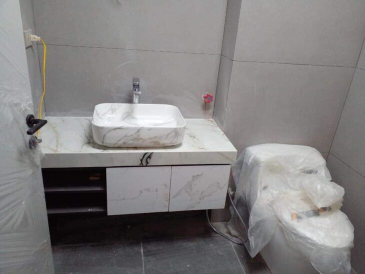 Nhà mình cho thuê nhà mới, hai cửa đi, Đội Cấn; vỉa hè 95m2* 5T- 31 Tr