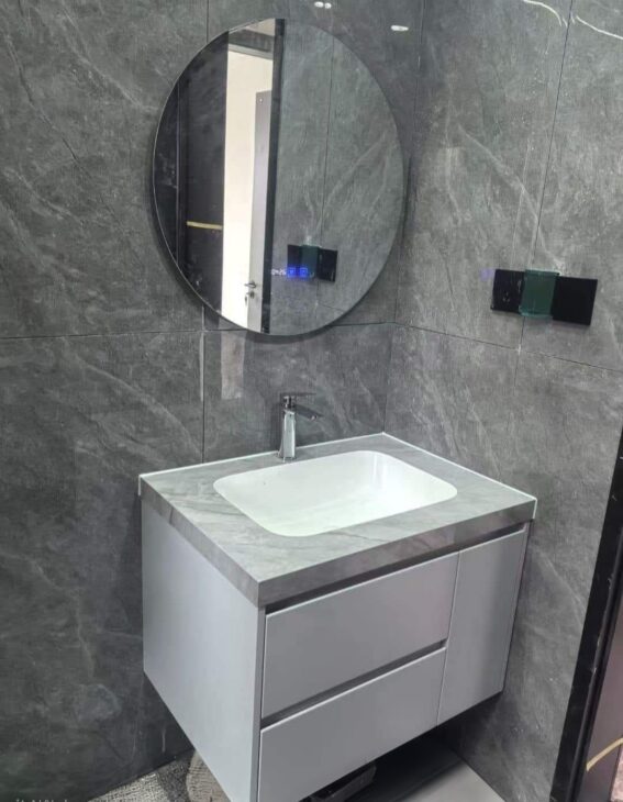 Mình cho thuê nhà mới, hai đường đi, Thái Hà; vỉa hè 92m2* 5T- 30 Tr