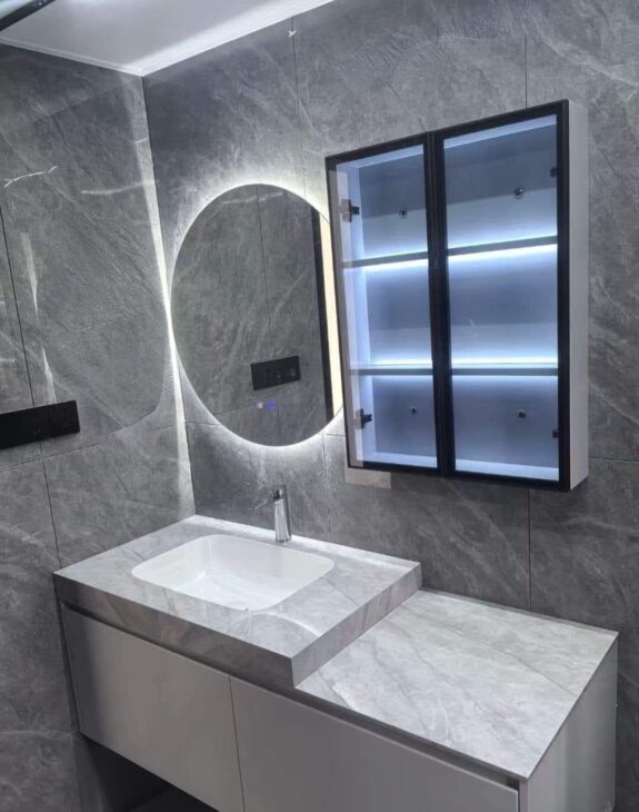 Nhà tôi cho thuê nhà hai cửa đi, mới, Hoàng Cầu, 98m2x 4T vỉa hè 31 Tr