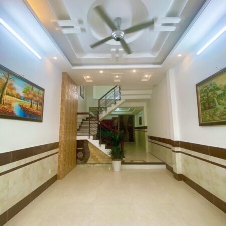 Bán nhà 64m², 4PN, 4WC, 3 tầng, Q.9, 7,05 tỷ, sổ hồng