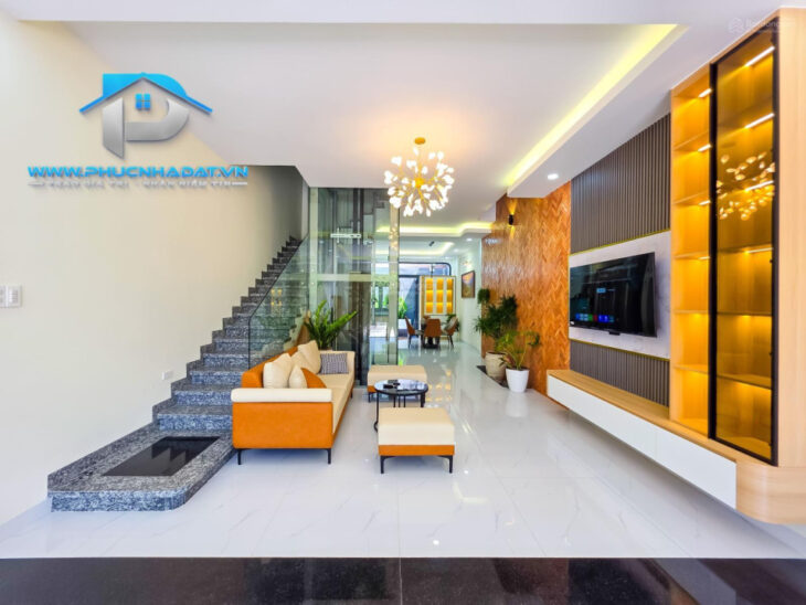 Rẻ hơn thị trường 2 tỷ, đặc biệt nhà có thang máy phong cách hiện đại sang trọng Q7 – Giá 13 tỷ 990