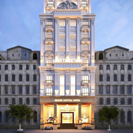 BÁN NHÀ MẶT PHỐ ĐÊ LA THÀNH, BA ĐÌNH – 107M² – MT 8M – VỈA HÈ RỘNG – XÂY TÒA VP, KS- 77 TỶ