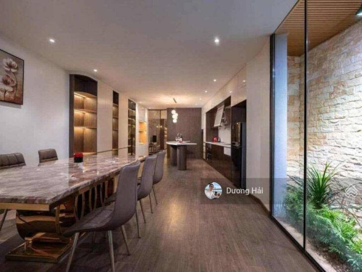 Bán nhà mặt phố Nguyễn Trãi 228m 12 Tầng Lô Góc – Gần Royal City – Vỉa hè KDVP
