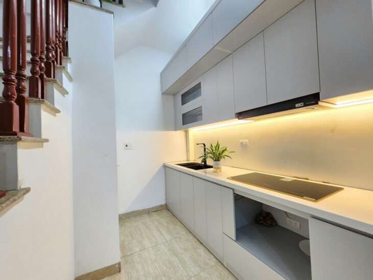 Bán nhà Giáp Nhị oto gần nhà đẹp 36m2 4 T 3,2 MT giá chị 7,65 Tỷ