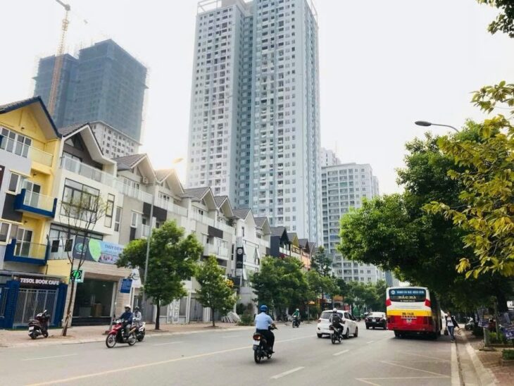 BÁN BIỆT THỰ LÔ GÓC – KĐT NAM TRUNG YÊN, CẦU GIẤY – 137M² – MT 15M – VỈA HÈ 6M – GIÁ 82 TỶ