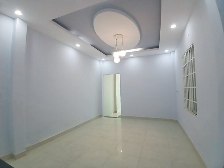 Bán nhà 3 tầng, 4PN hẻm xe hơi đường Số 6, Long Trường, Q.9. TP HCM. DT 56m2, SH, 5.55 tỷ.