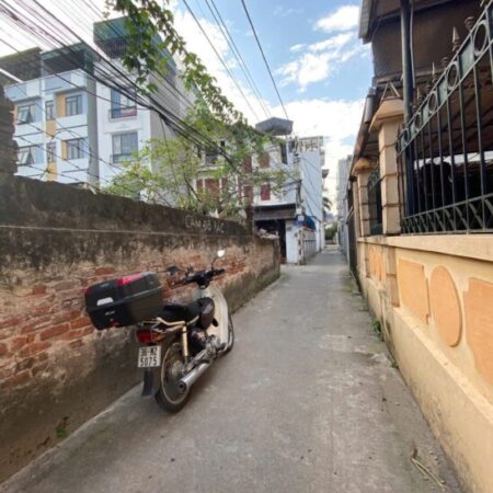 BÁN ĐẤT PHÚC LỢI – GẦN VINHOMES – ÔTÔ ĐỖ CỬA – ĐẤT ĐẸP XÂY 6 TẦNG