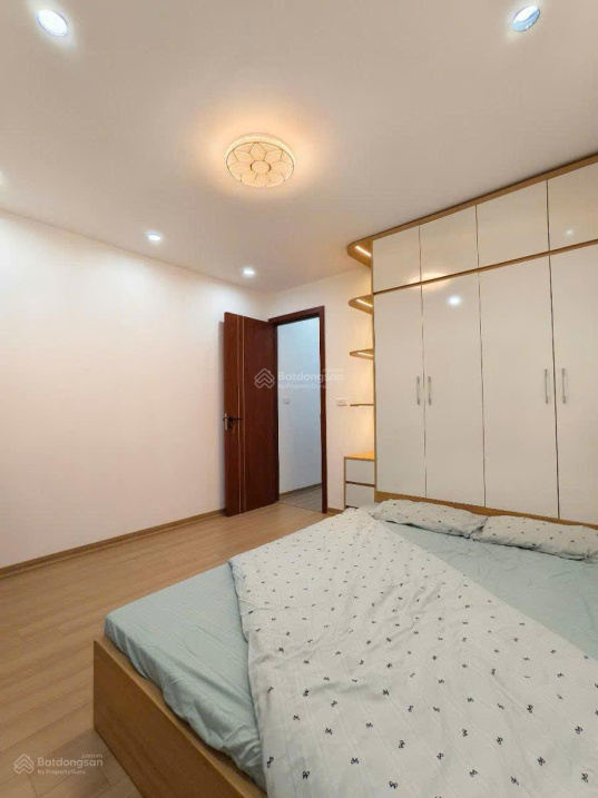 Bán căn hộ TT hồ Việt Xô p. Tây Kết, Hai Bà Trưng 110m2 x 3PN x 2WC, ô tô giá 5.3tỷ. LH: 0366 051