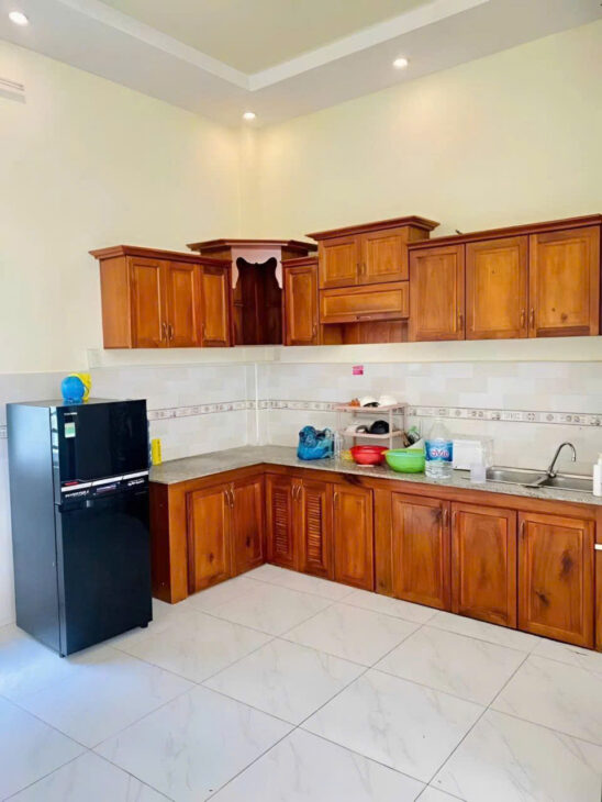 NHÀ THUÊ 5tr5/tháng-3pn 2maylanh HẺM PHẠM NGỌC HƯNG