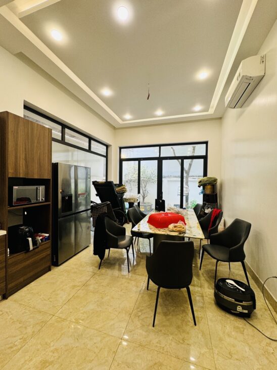 BÁN NHÀ NGỌC THỤY 25 tỷ 200m MẶT TIỀN 12m NGÕ THÔNG,LONG BIÊN