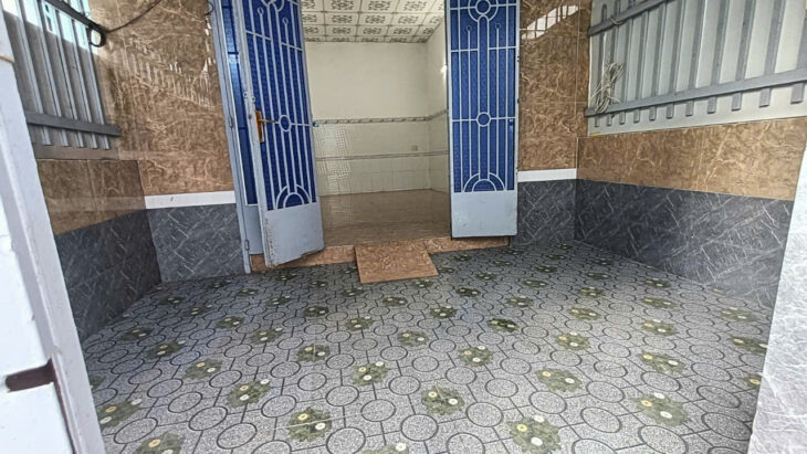 02. Nhà 5 triệu 2 phòng ngủ cạnh đường số 1 Khu Giảng Viên