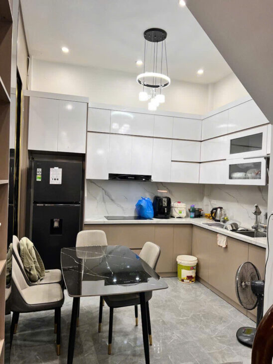 NHÀ ĐẸP HOÀNG MAI – LÔ GÓC – NỞ HẬU – 42m2 5 tầng mặt tiền 3m Giá 8.35 tỷ