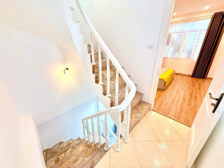 LÔ GÓC – NGÕ VĂN CHƯƠNG TÔN THẤT TÙNG 33m2 5 tầng mặt tiền 6.8m Giá 7.2 tỷ