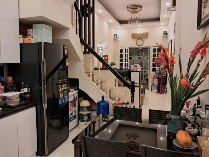 NHÀ ĐẸP THỔ QUAN TRUNG PHỤNG – NGÕ THOÁNG DT 42m2 4 tầng MT 3m Giá 9.7 tỷ