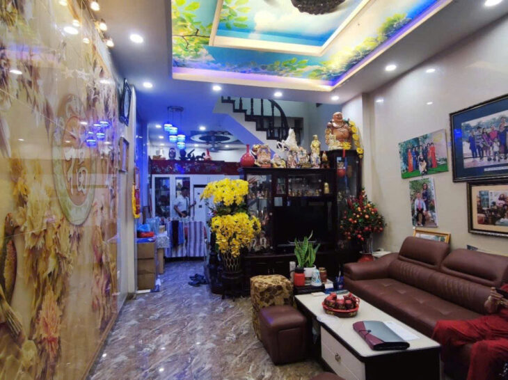 ĐỘI CẤN – NGÕ THÔNG RỘNG – NHÀ ĐẸP Diện Tích 46m2 5 tầng mặt tiền 3.9m Giá 13.9 tỷ