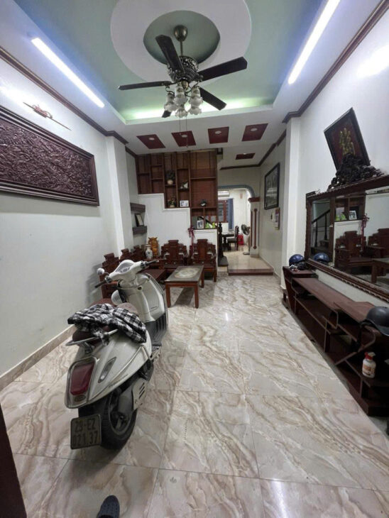 PL TRỊNH ĐÌNH CỬU Ô TÔ – NGÕ THÔNG KINH DOANH DT 47m2 5 tầng MT 3.8m Giá 14.8 tỷ