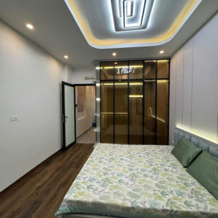 KHƯƠNG HẠ – NGÕ THÔNG 3 GÁC TRÁNH FULL NỘI THẤT 34m2 5 tầng mt 3.5m Giá 7.75 tỷ