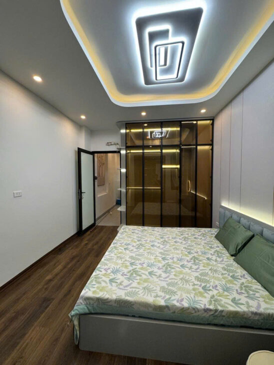 KHƯƠNG HẠ – NGÕ THÔNG 3 GÁC TRÁNH FULL NỘI THẤT 34m2 5 tầng mt 3.5m Giá 7.75 tỷ