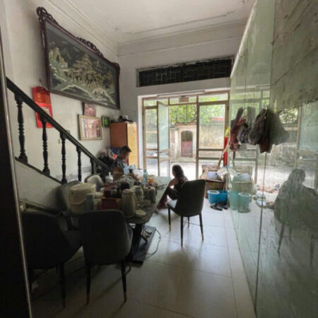 PHỐ NGUYỄN VĂN HUYÊN – Ô TÔ TRÁNH KINH DOANH – 40m2 4 tầng MT 6.2m Giá 16.2 tỷ