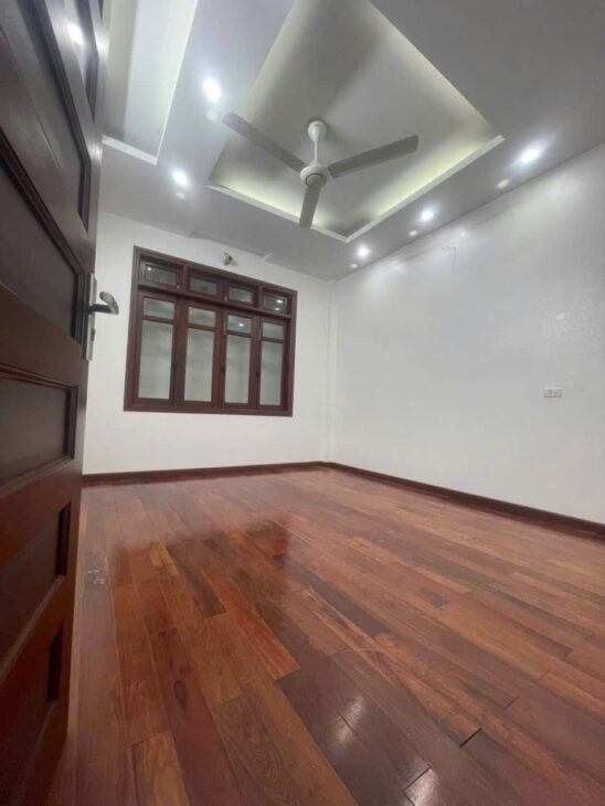 MẶT PHỐ NGUYỄN KHẢ TRẠC KINH DOANH ÔTÔ TRÁNH 48m2 5 tầng mt 3.8m Giá 22.9 tỷ