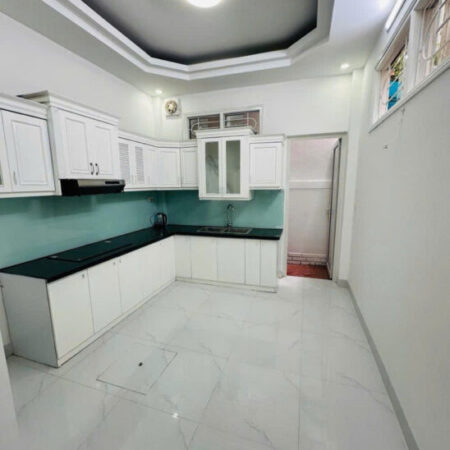 QUAN HOA CẦU GIẤY – NGÕ THÔNG LÔ GÓC 47m2 4 tầng mặt tiền 3.3m Giá 12.9 tỷ