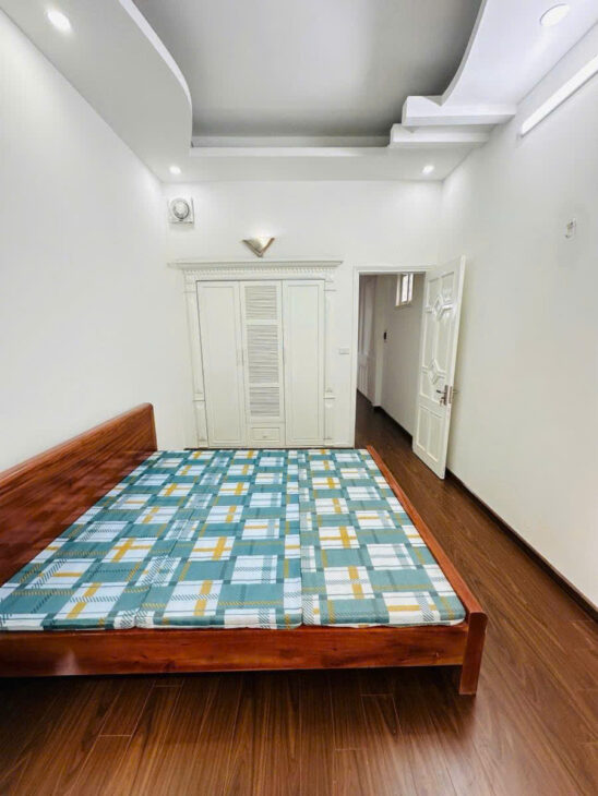 QUAN HOA CẦU GIẤY – NGÕ THÔNG LÔ GÓC 47m2 4 tầng mặt tiền 3.3m Giá 12.9 tỷ