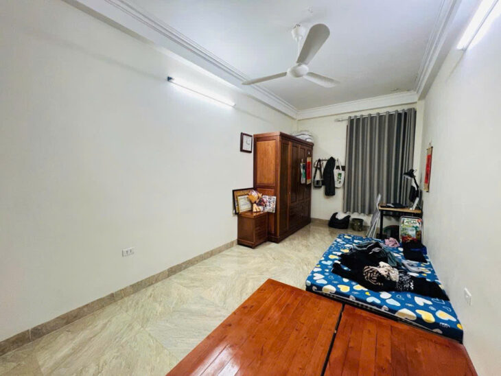 HOÀNG NGÂN – OTO – NGÕ THÔNG – KINH DOANH Dt 52m2 4 tầng mặt tiền 3m Giá 13.3 tỷ