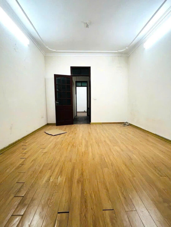 PL PHÙNG CHÍ KIÊN – Ô TÔ VÀO NHÀ KINH DOANH 56m2 4 tầng mặt tiền 4.3m Giá 17.5 tỷ