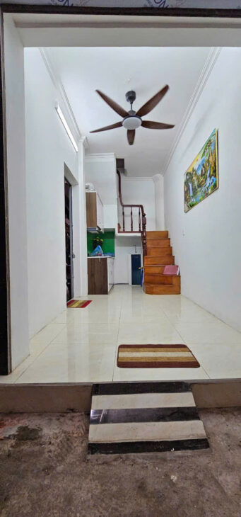 3.7 TỶ – 5 TẦNG – NHÀ ĐẸP Ở NGAY – KCBT CHẮC CHẮN – TRUNG TÂM ĐỐNG ĐA