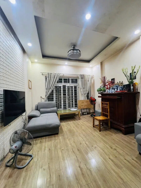 Bán Nhà Trung Liệt 38m2. 5 tầng. mặt tiền 4m giá 8.99 tỷ Đống Đa Hà Nội